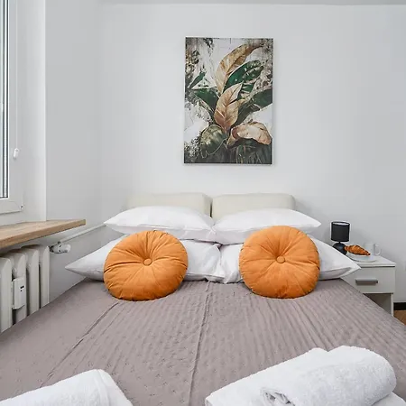 P&o Piwarskiego - Mokotow * وارسو