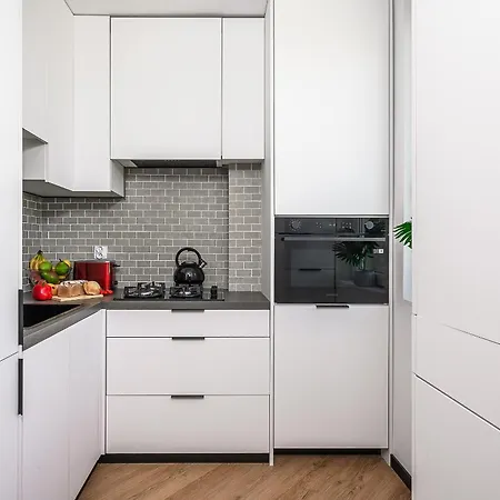 P&o Piwarskiego - Mokotów